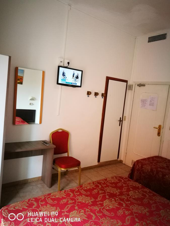 Hotel Riviera Rimini Exterior foto